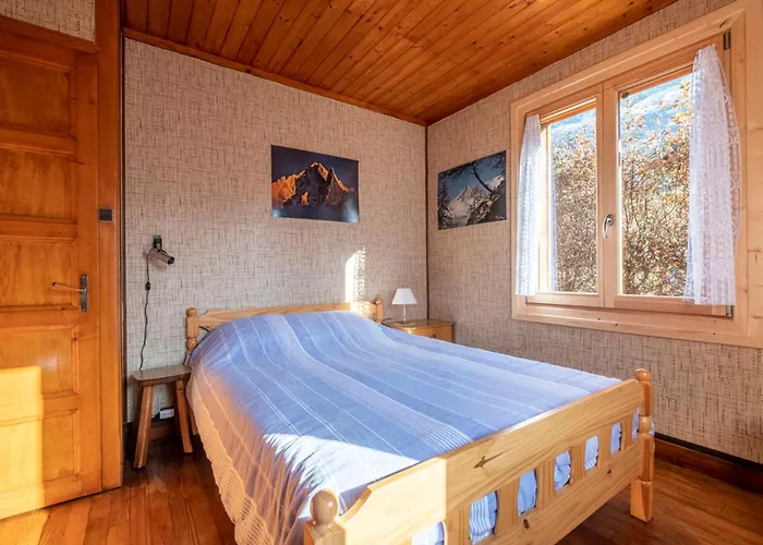 Family With Balcony In Chalet *