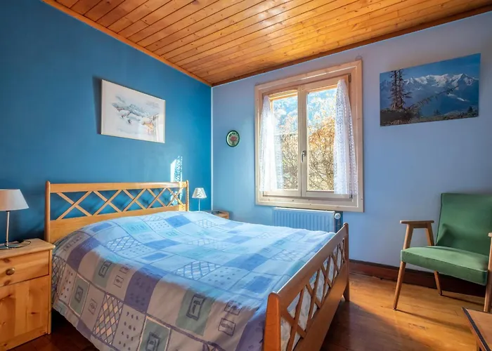 Family With Balcony In Chalet Chamonix