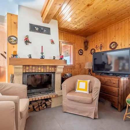 Family With Balcony In 霞慕尼