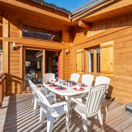 Family With Balcony In 木屋