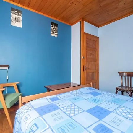 Family With Balcony In Chalet Chamonix