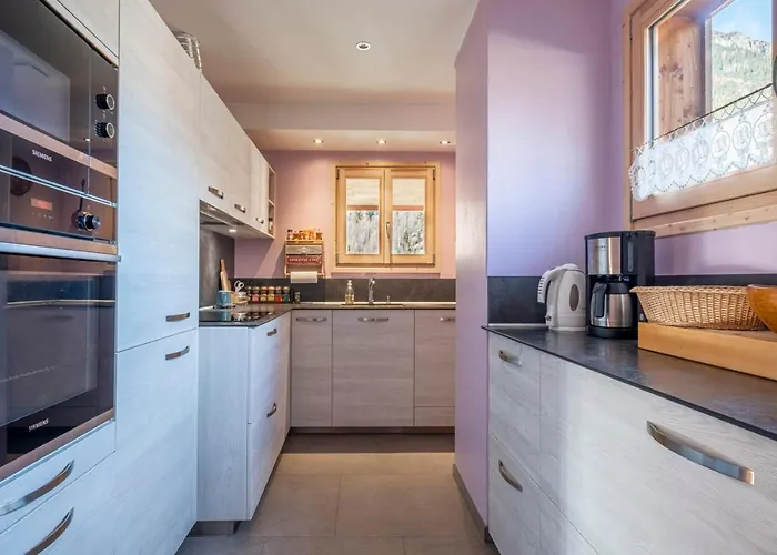 Alpehytte Family With Balcony In