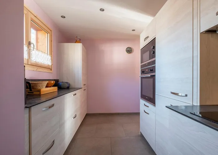 Family With Balcony In Chalet *