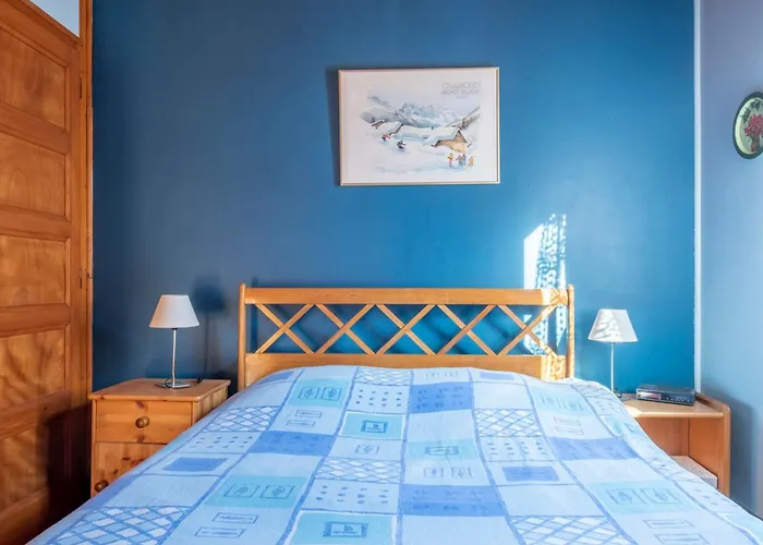 Family With Balcony In *