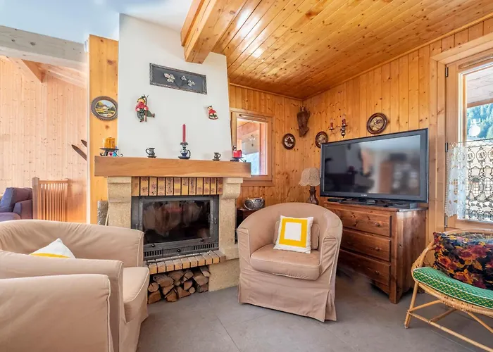 Chalet Family With Balcony In *