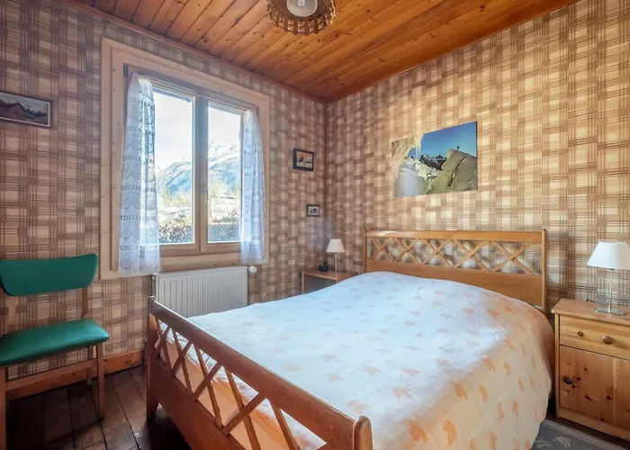 Chalet Family With Balcony In Chamonix